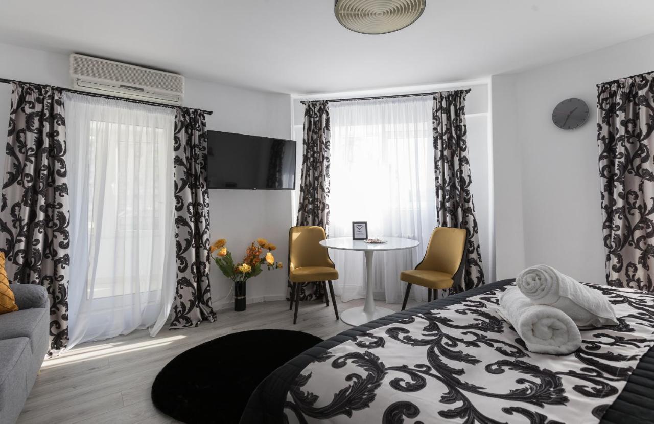 Lion's Unirii Bucarest